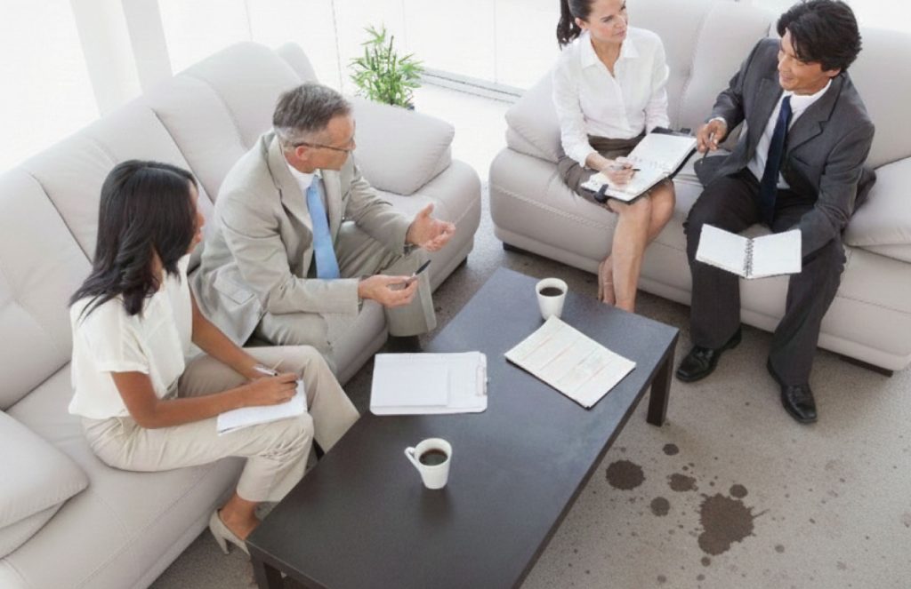 Jasa pembersihan karpet